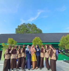 9f8fd872c35d4befb4767096f3f1e17a